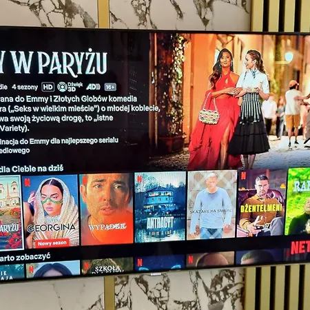 Apart Ak Plus Netflix Tomaszow Mazowiecki Exterior photo