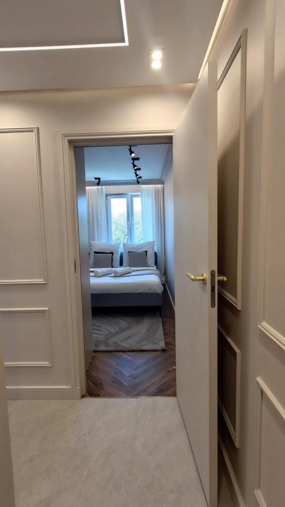 Ak Netflix Apartment *